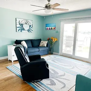  Holiday home Crabby Lagoon C104